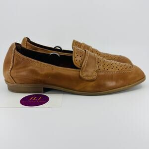 Clarks Women's Lyrical Way Cognac Leather Slip On Comfort Loafers Size 7